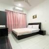 Отель OYO 90230 Dh Residence, фото 19