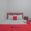 Отель RedDoorz near RS Harapan Bersama, фото 14