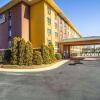 Отель Comfort Suites Pineville - Ballantyne Area, фото 23