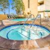Отель La Quinta Inn And Suites Buena Park, фото 9