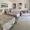 Отель TOWNHOUSE 5 min walk to BEACH, SHOPS & STRAND, фото 5