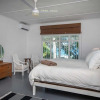 Отель Kwa Thibi Cottage Sleeps 14, фото 1