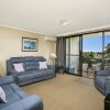 Отель HAMP1 - Bright Apartment in Cremorne, фото 2