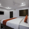 Отель OYO 27720 V Hotel Gachibowli, фото 7