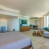 Отель "luxury Beach Frontage Villa With Amazing Views for Rent" на Пуэрто-Вальярте