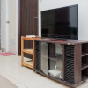 Отель Sleek 2BR at Serpong Greenview Apartment near BSD, фото 19
