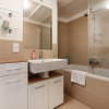 Отель Quiet and cozy apartment next to Mariahilfer Strasse and Naschmarkt with AC, фото 7