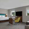 Отель Hampton Inn & Suites by Hilton Toronto Downtown, фото 4