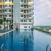 Отель Modern Look Studio Lrt City Sentul - Royal Sentul Park Apartment, фото 1