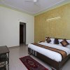Отель OYO 10071 Go Rooms Sector 45 в Гургаоне