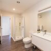 Отель Southern Lakes Spa - Queenstown Apartment R2, фото 6