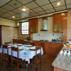 Отель Cafe Shillong Bed and Breakfast, фото 13
