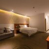 Отель GreenTree Inn XiAn Xincheng District Raily Station Wukou Metro Station Hotel, фото 7