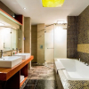 Отель Lijiang Bairui Vacation Hotel, фото 8