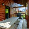 Отель Bandit Lodge BRAND NEW CABIN w Pool, фото 21
