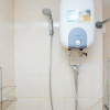 Отель Comfy Studio at The Springlake Summarecon Apartment, фото 5