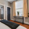 Отель N Capitol Hill I Stylish 2-bedroom Back Patio, фото 8