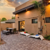 Отель Sapphire - Modern Getaway w Pool & Outdoor Grill, фото 8