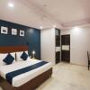 Отель SilverKey Executive Stays 39733 Rc164 Noida-62, фото 1