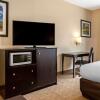 Отель Comfort Inn And Suites Paw Paw, фото 31