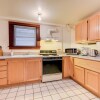 Отель Quaint And Charming 2br Apt In Central Oakland 2 Bedroom Apts by Redawning в Эмеривиле