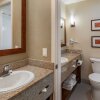 Отель Comfort Inn Ventura Beach, фото 30