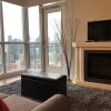 Отель Galaxy Suites - City View Toronto, фото 2