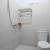 Отель Reddoorz Near Cimahi Station, фото 10