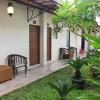 Отель Hinggil Homestay Syariah RedPartner, фото 16