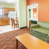 Отель DAYS INN & SUITES BY WYNDHAM HOUSTON HOBBY AIRPORT, фото 2