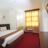 Отель UNY Hotel, фото 2