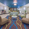 Отель La Quinta Inn & Suites by Wyndham Floresville, фото 5
