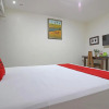 Отель RedDoorz near UNS Solo, фото 16