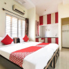 Отель OYO 22900 Sri Sai Suites, фото 27