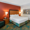 Отель La Quinta Inn & Suites by Wyndham Jacksonville Butler Blvd, фото 6