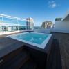 Отель City View 1br2b Downtown Stylish Pool,, фото 1