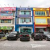 Отель OYO 90282 Hotel Taj Seksyen 7 в Кланге