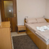 Отель Fm Deluxe 2 Bdr Apartment With Parking, фото 2