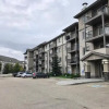 Отель Bright 2BR U/G parking LRT&Transit 1Min Walk, фото 1