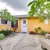 Отель Breezy Palm Bay Home: Outdoor Pool, Near Beaches!, фото 21