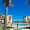 Отель SEA Haven 318 [2/2] Free Activities! & Oceanview Wifi Pool, фото 1