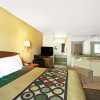Отель Super 8 By Wyndham Charlotte Downtown Area, фото 4