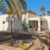 Отель Detached Villa With Communal Swimming Pool, Located in the North of Lanzarote, фото 1