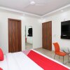 Отель Sanvi By OYO Rooms, фото 8