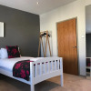 Отель A Large, Beautifully Styled Home in Brighton Sleeps12, фото 17