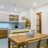 Отель Villa Bronte Beachside Living in the Heart of Canggu Sleeps 4 pax Light and Bright Beautiful Modern , фото 3