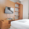 Отель Comfort And Simply Look 1Br At Bellezza Apartment, фото 3