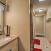 Отель Cheerful Tiffin Digs in the Heart of Downtown, фото 8