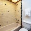 Отель Mitchells East Side - Three Bedroom Home, фото 9