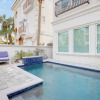 Отель Destin's Gem by Avantstay Steps to the Beach w/ BBQ & Pool, фото 17